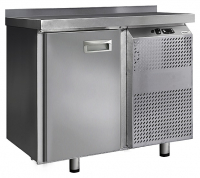 Стол холодильный Finist СХС-600-1 (боковой холодильный агрегат) 